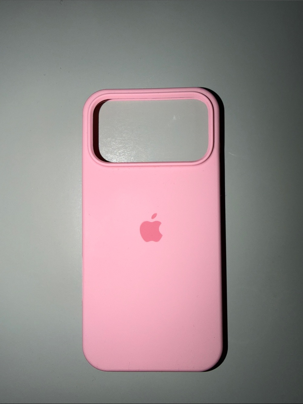 Apple Pink Silicone Case with Apple Logo iPhone 17 Pro Max